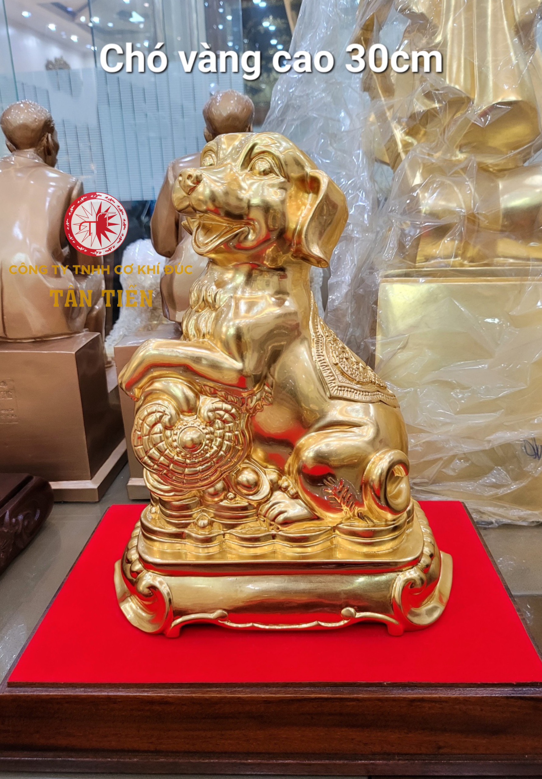 Tượng Chó Đồng Mạ Vàng 24k