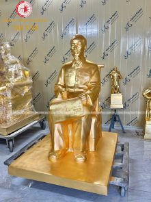 Tượng Đồng Bác Hồ Ngồi Ghế Mây Dát Vàng 24k
