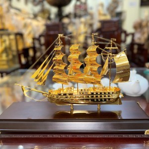 Mô Hình Thuyền Buồm Dát Vàng 24K – Thuận Buồm Xuôi Gió (Cỡ Đại)