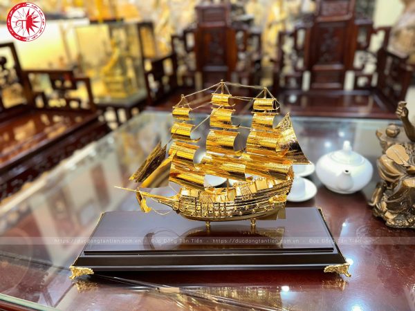MÔ HÌNH THUYỀN BUỒM THUẬN BUỒM XUÔI GIÓ – DÁT VÀNG 24K (Cỡ Đại)