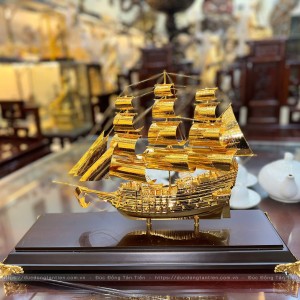 MÔ HÌNH THUYỀN BUỒM THUẬN BUỒM XUÔI GIÓ – DÁT VÀNG 24K (Cỡ Đại)