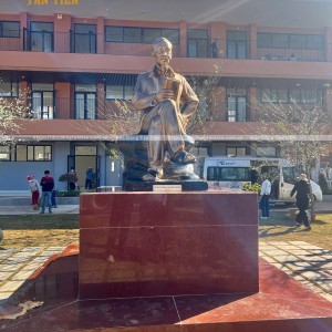 Tượng Bác Hồ Bằng Đồng Ngồi Vắt Chân Cao 187cm