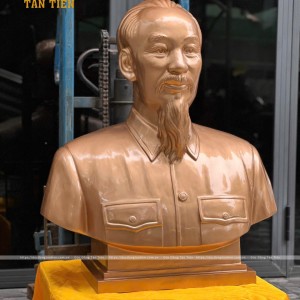 Tượng Bác Hồ Bán Thân